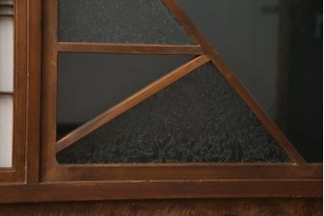 昭和初期の障子戸2枚をリペア&カスタム!金具は交換し、障子もプラスチック障子へ張り替え。全体を元の色味に合わせて着色して仕上げ。(建具、引き戸、ガラス戸)