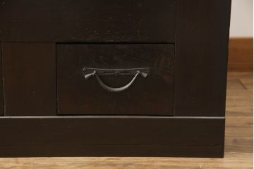 水屋箪笥サイドボードをリペア&カスタム!高さと奥行きをリサイズし、正面の出ている耳はカット。本体は現状をベースに着色。(キャビネット、収納棚、戸棚、食器棚)