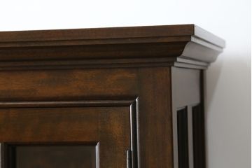 書棚をリペア&カスタム!ダボ穴を作り棚板を可動できる仕様に。追加で棚板を1枚製作し、色味は本体に合わせて着色。(本箱、本棚、飾り棚、収納棚、キャビネット)