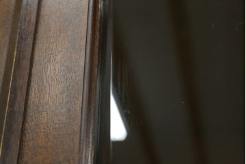 書棚をリペア&カスタム!ダボ穴を作り棚板を可動できる仕様に。追加で棚板を1枚製作し、色味は本体に合わせて着色。(本箱、本棚、飾り棚、収納棚、キャビネット)