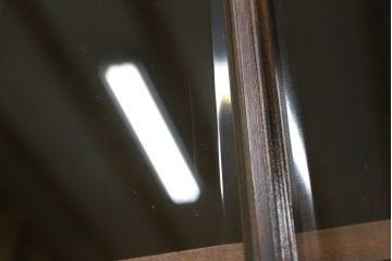 書棚をリペア&カスタム!ダボ穴を作り棚板を可動できる仕様に。追加で棚板を1枚製作し、色味は本体に合わせて着色。(本箱、本棚、飾り棚、収納棚、キャビネット)
