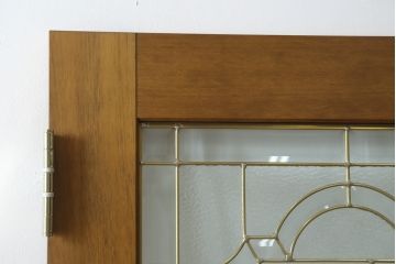 ステンドグラスをリペア&カスタム!当店のステンドグラスを使用し、ご希望のサイズ・色味にてドアを製作。(扉、建具)
