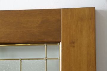ステンドグラスをリペア&カスタム!当店のステンドグラスを使用し、ご希望のサイズ・色味にてドアを製作。(扉、建具)